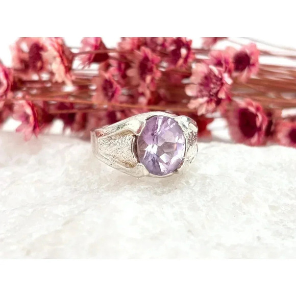 Amethyst Oval Cut Vintage Gemstone Sterling Silver Textured Ring - sz 8 - Picture 10 of 10